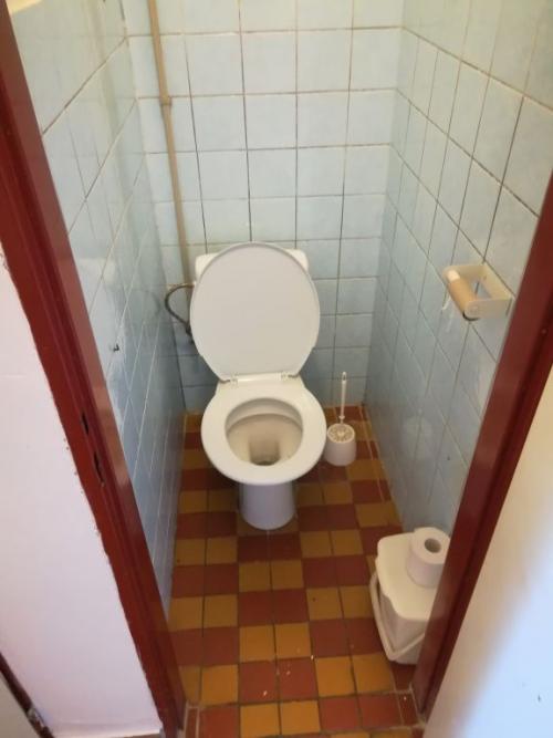 Červenec 2019&nbsp;- oprava toalet v&nbsp;MŠ